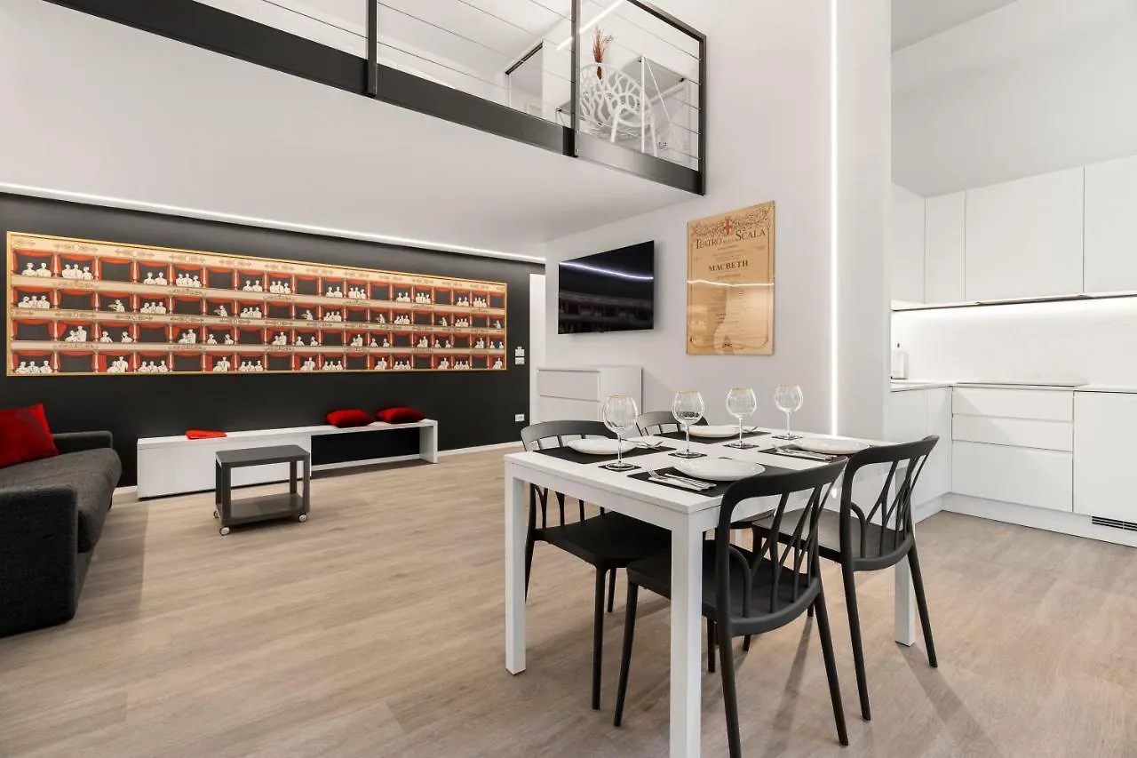 Modern Quiet Super Central Luxury Apartment Milán